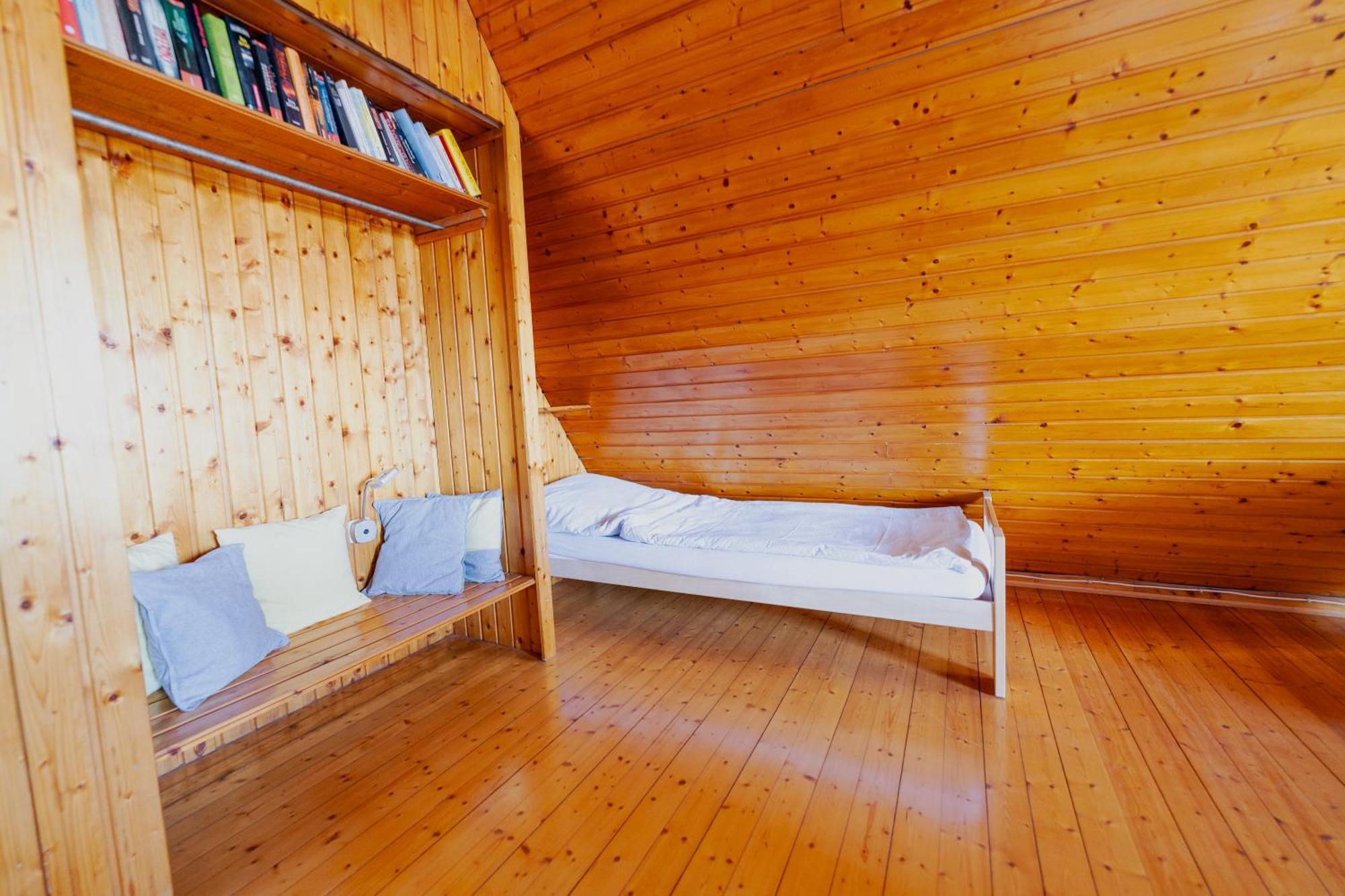 Ferienhaus Schoene Aussicht Ferienwohnung Gelb Hemfurth-Edersee エクステリア 写真