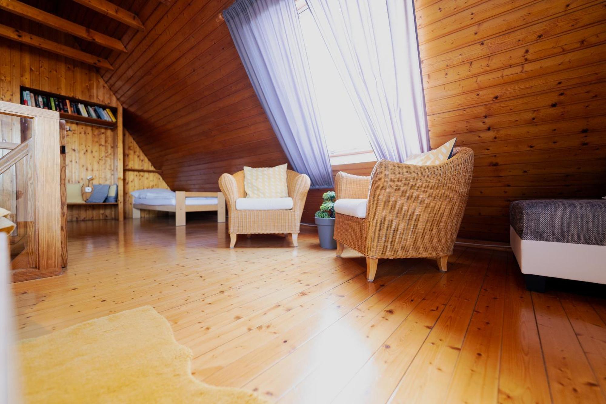Ferienhaus Schoene Aussicht Ferienwohnung Gelb Hemfurth-Edersee エクステリア 写真
