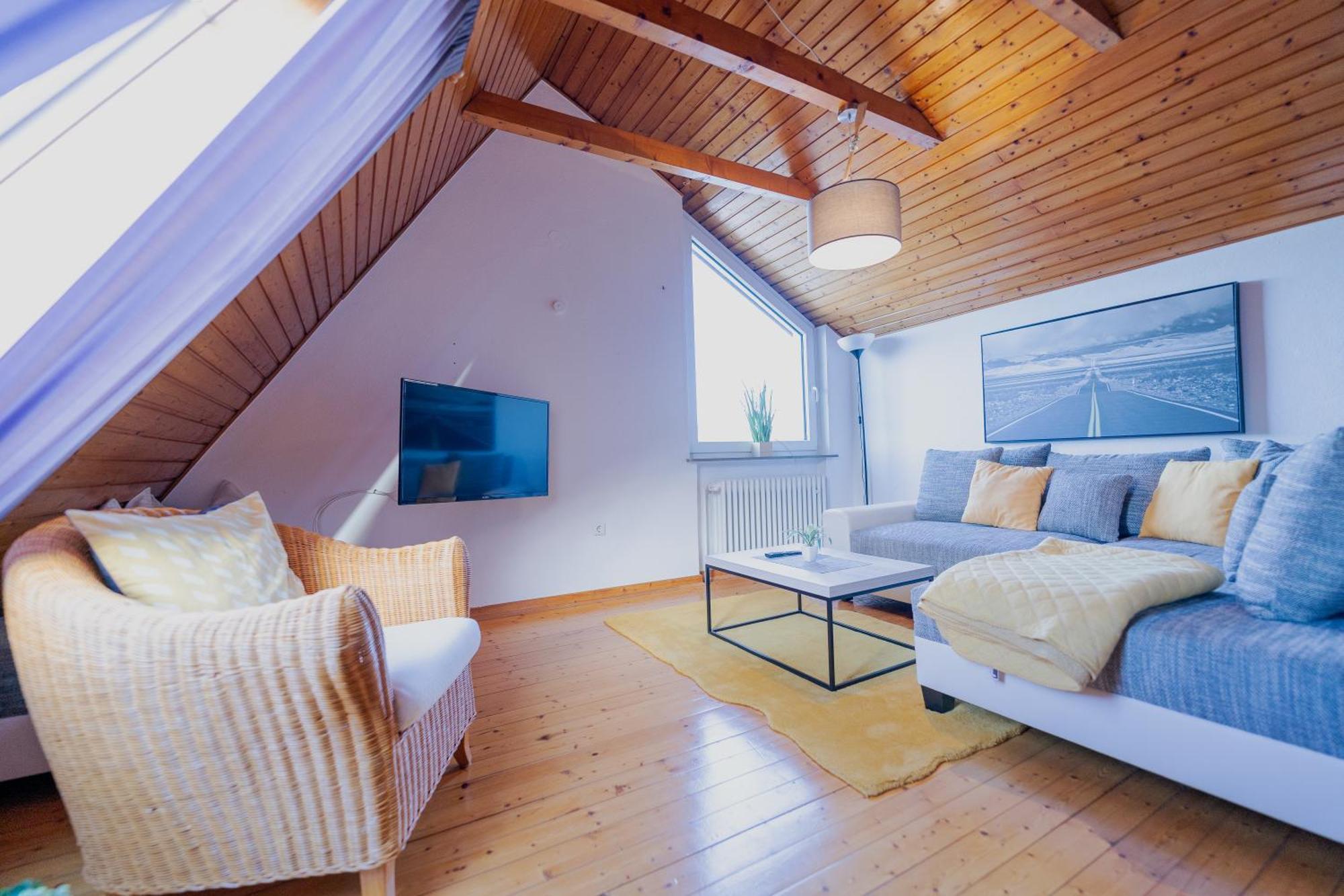 Ferienhaus Schoene Aussicht Ferienwohnung Gelb Hemfurth-Edersee エクステリア 写真